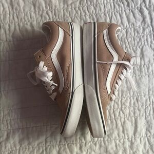 Vans Women's Sneakers in Tan and White